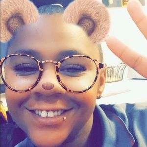 Meet your Posher, Amber